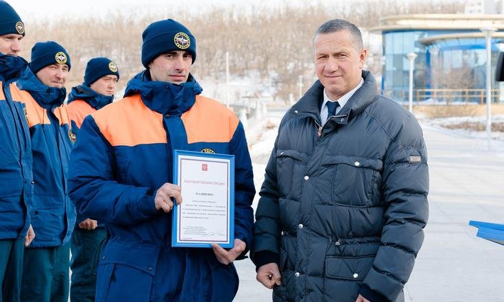 В Приморье получили награду альпинисты за устранение последствий ЧС