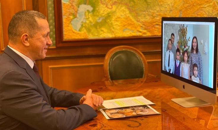 Важно, чтобы мечты осуществлялись: Юрий Трутнев подарил подарки детям