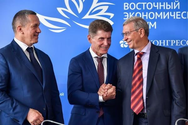 На полях ВЭФ-2019 подписаны крупные соглашения