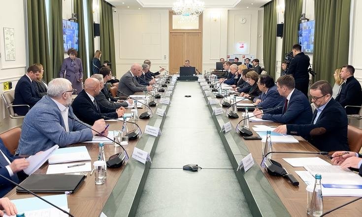 Юрий Трутнев провёл заседание Госкомиссии по вопросам развития Арктики