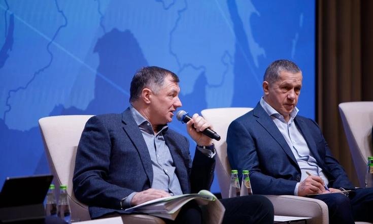 Вице-премьеры и руководство ДФО обсудили меры, направленные на увеличение объёмов жилищного строительства