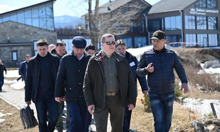 Юрий Трутнев: на Байкале необходимо развивать цивилизованный туризм