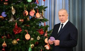 Юрий Трутнев принимает участие в благотворительной акции «Елка желаний»